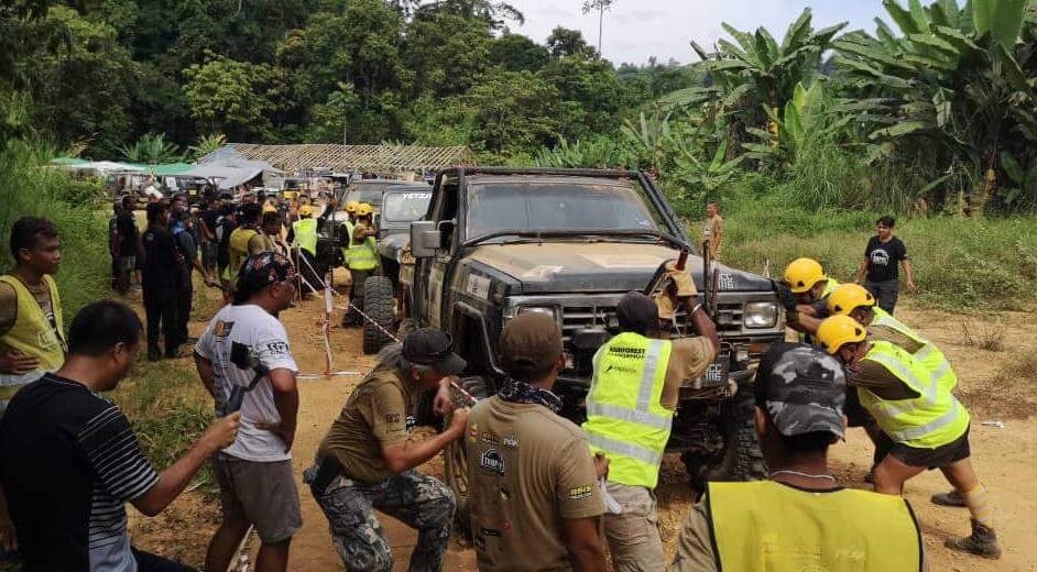 Petron Turbo Diesel Euro 5 Powers 4×4 Rainforest Expedition